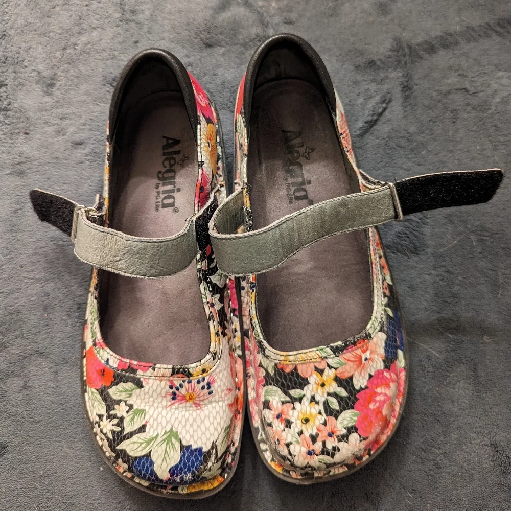 Alegria Belle size 6, multicolor flowers - Picture 4 of 4